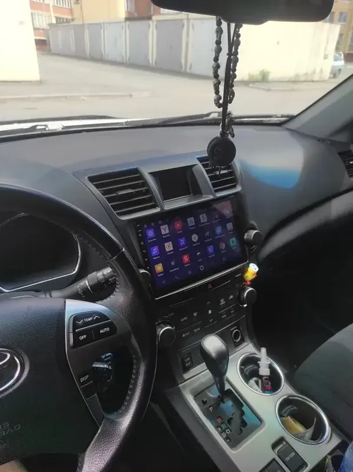 Магнитола для Toyota Highlander 2007-2013 (крутилки декоративные) - Vaycar VA77-0035 на Android 13, 8-ядер, 4G SIM-слот
