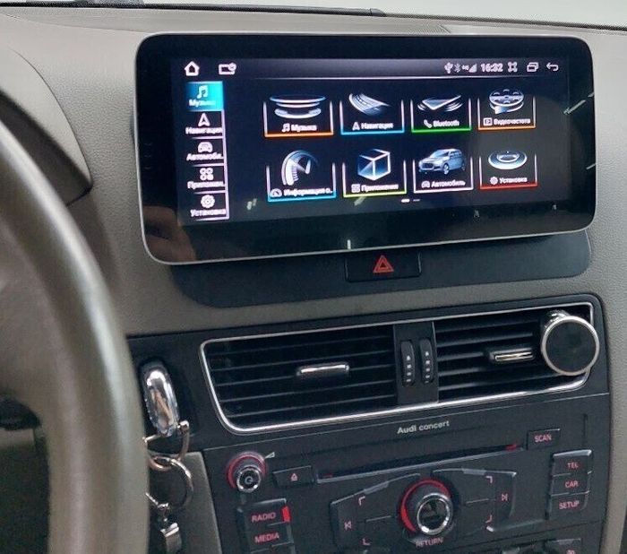 Магнитола для Audi Q5 8R 2008-2016 (с джойстиком MMI) - FarCar AU3006-High монитор 10.25" на Android 13, 8Гб+128Гб, CarPlay, 4G SIM-слот