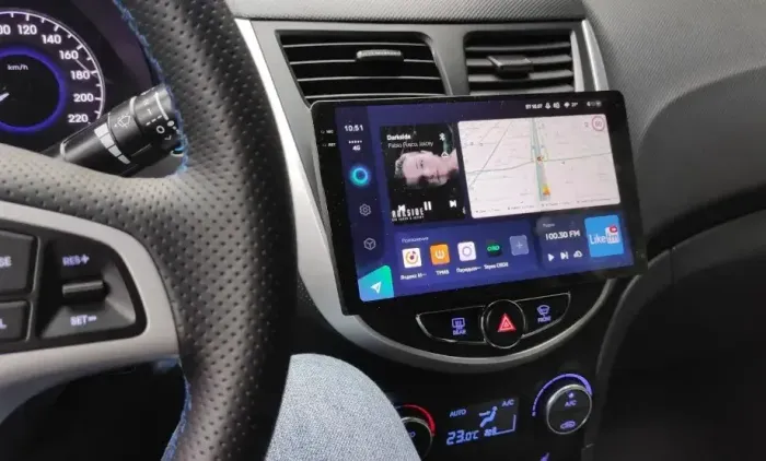 Магнитола для Hyundai Solaris 1 2010-2016 (рамка серебристо-черная) - Parafar PF067T2RN2K на Android 13, QLED+2K, ТОП процессор, 4Гб+32Гб, CarPlay, 4G SIM-слот