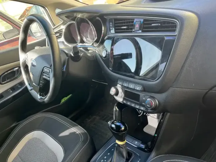 Магнитола для KIA Ceed 2 (JD) 2012-2018 (рамка глянцевая) - Teyes CC2 PLUS Android 10, ТОП процессор, 4-64, SIM-слот