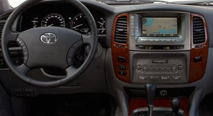 Магнитола для Toyota Land Cruiser 100, Lexus LX470 2002-2007 (климат на цветном экране) - Kuberg KP-T1305, монитор 13.3" на Android 10, 6ГБ+128ГБ, CarPlay, 4G SIM-слот