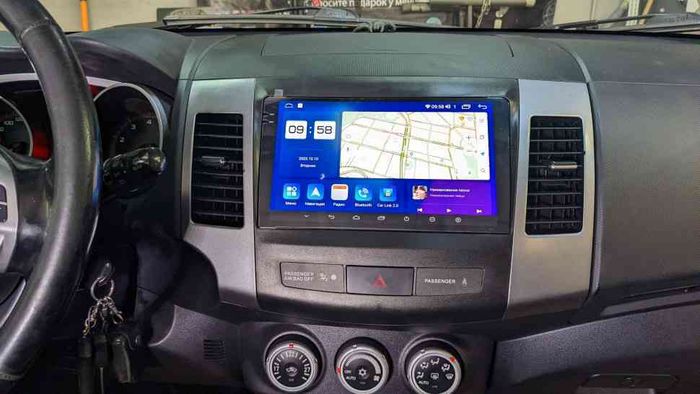 Магнитола для Mitsubishi Outlander XL, Peugeot 4007, Citroen C-Crosser - Parafar PF056LUX1RN2K на Android 13, QLED+2K, ТОП процессор, 4Гб+32Гб, CarPlay, 4G SIM-слот