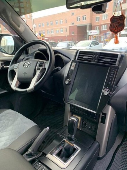 Магнитола для Toyota Land Cruiser Prado 150 2014-2017 - Kuberg ZF-1215-Q6 вертикальный экран в стиле "Тесла" на Android 11, 8Гб+128Гб, CarPlay, 4G SIM-слот