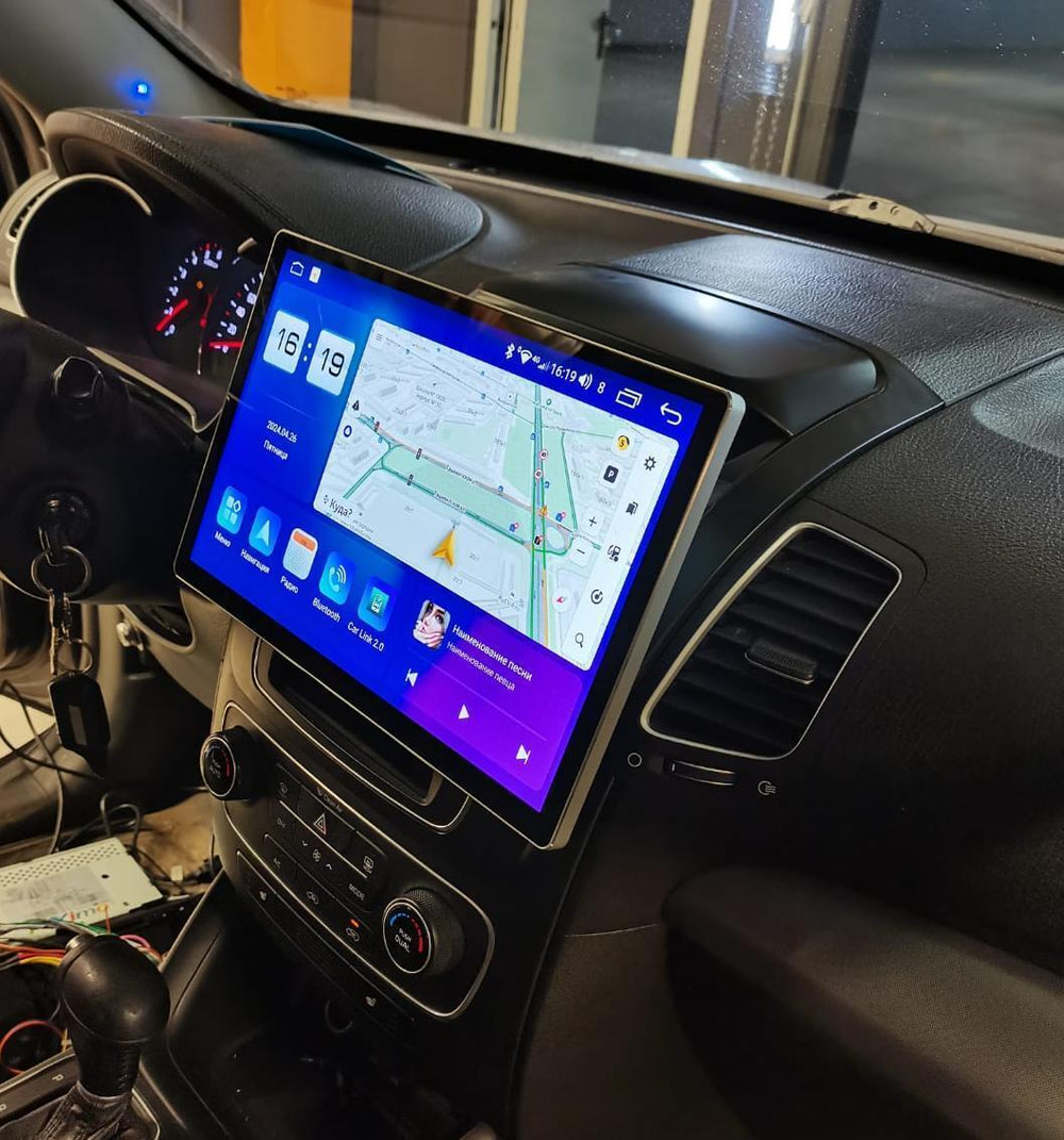 Магнитола для KIA Sorento 2 XM 2012-2020 (отдельный экран климата, со штатной КЗВ) - Teyes CC3-2K монитор 13", QLED+2K, Android 10, ТОП процессор, 4G SIM-слот, CarPlay