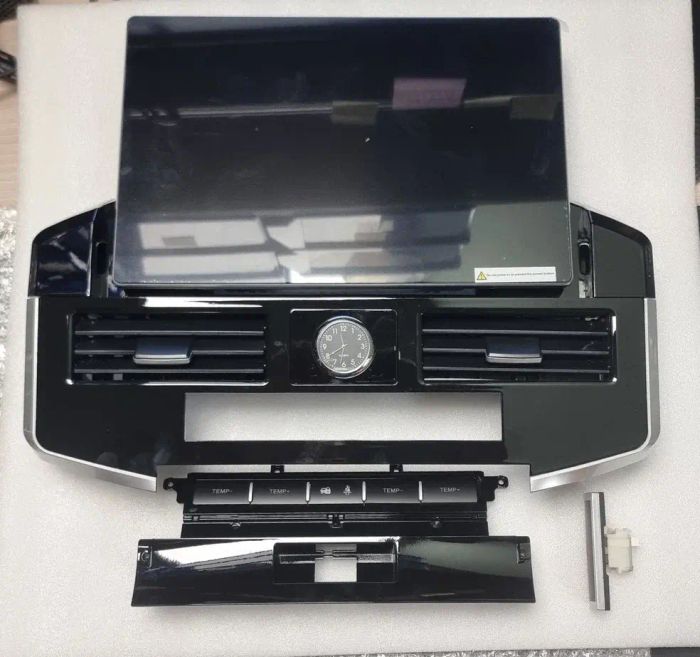 Магнитола для Toyota Land Cruiser 200 2007-2021 (экран климата внизу) - Kuberg ZH-T1201FW/KP13-S10 монитор 13" QLED+2K на Android 12, 4G SIM-слот, CarPlay