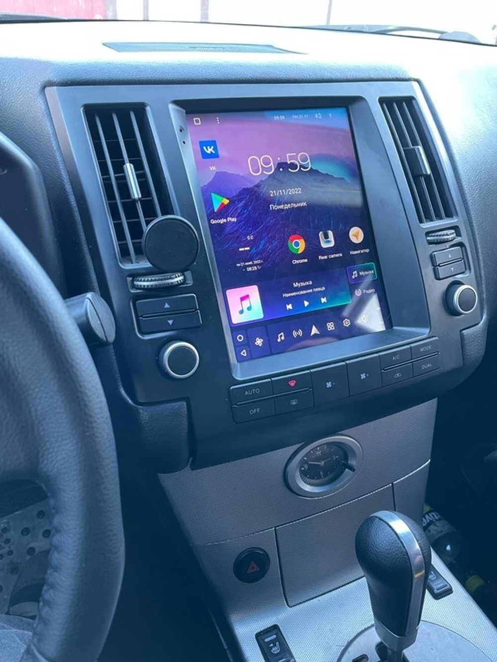 Магнитола для Infiniti FX35, FX45 S50 2002-2005 - Teyes TPRO 2 монитор 9.7" QLED в стиле "Тесла" на Android 10, TS10, 4G SIM-слот
