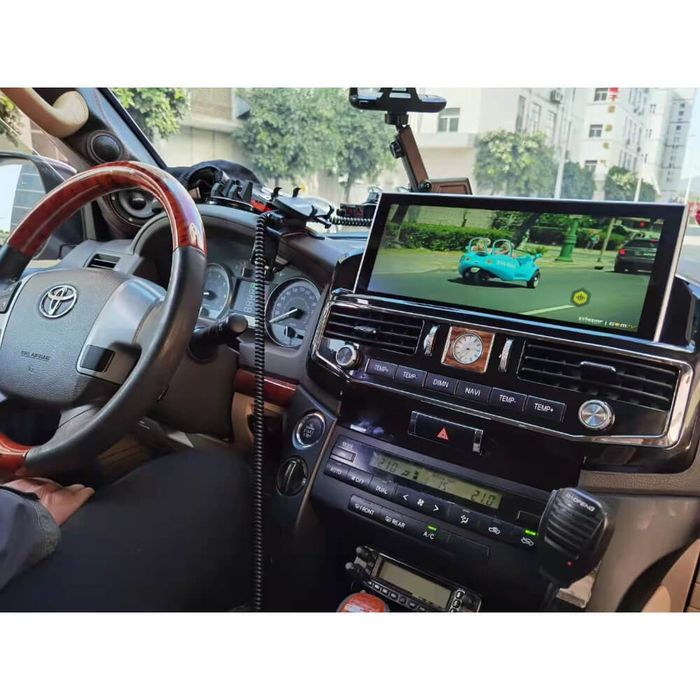 Магнитола для Toyota Land Cruiser 200 2007-2015 (экран климата внизу) - Kuberg ZH-T1201 монитор 12.3", Android 12, 8Гб+128Гб, CarPlay, SIM-слот