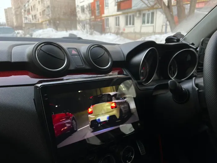 Магнитола для Suzuki Swift 5 2016-2023 (рамка матовая) - FarCar S500-TS20 монитор 10.36" 2K QLED на Android 14, Быстрейшая, CarPlay, 4G SIM-слот