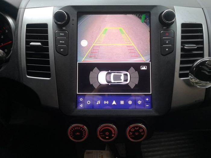 Магнитола для Mitsubishi Outlander 2 / XL 2005-2012 (Rockford) - Teyes TPRO 2 монитор 9.7" QLED в стиле "Тесла" на Android 10, TS10, 4G SIM-слот