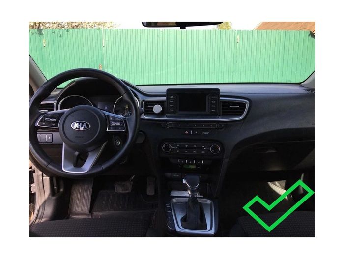 Комплект рамки с разъёмами 9" KIA Ceed 2018-2020 (0 DIN) с кнопками