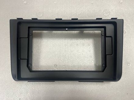 Комплект рамки с разъёмами 10.1" Hyundai Creta 2 2021-2022, Solaris HC 2024+ серый графит