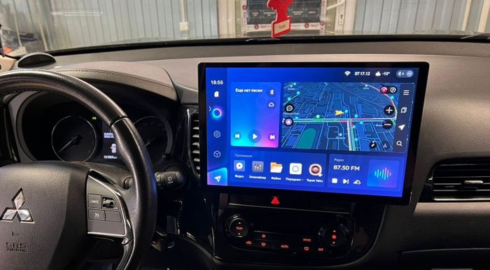 Магнитола для Mitsubishi Outlander 3 2012-2022 (левый руль, рамка 10) - Teyes CC3-2K-360 монитор 13" 2K QLED на Android 10, 6Гб+128Гб, CarPlay, 4G SIM-слот, 4 камеры в комплекте
