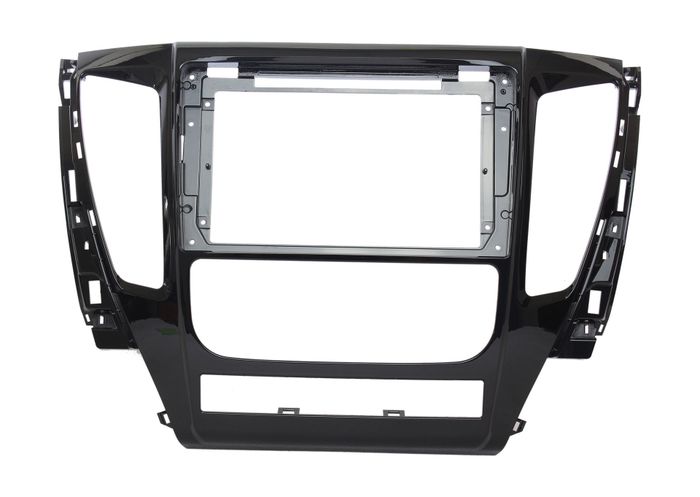 Комплект рамки с разъёмами 9"+can Mitsubishi Pajero Sport 2015-2021 АКПП, климат овальный