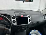 Магнитола для Volkswagen Tiguan 1 2007-2016, Golf Plus (рамка 9 серебро, любая кнопка) - Teyes CC2 PLUS Android 10, Быстрая, SIM-слот