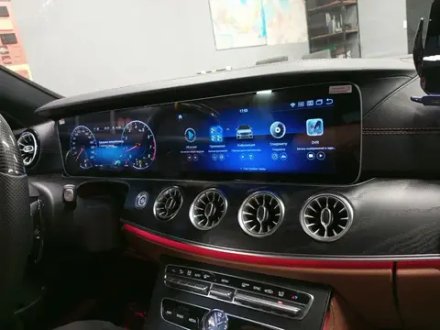 Магнитола для Mercedes-Benz E-класс (W213) 2016-2018 NTG 5.5 - Kuberg MRW-M1202 мониторы 12.3", Android 12, 8Гб+128Гб, 4G SIM-слот, CarPlay