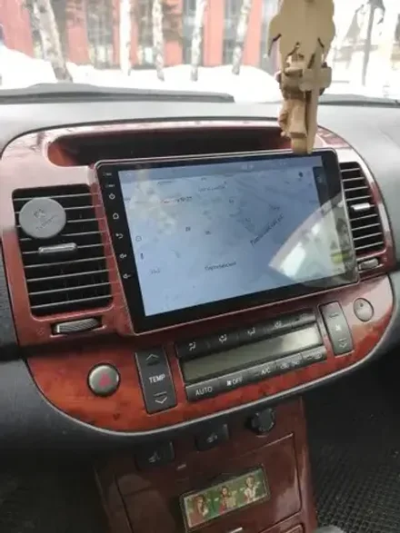 Магнитола для Toyota Camry 30 2001-2006 (рамка дерево 1) - FarCar 3020M монитор 9.5" QLED на Android 14, TS18, CarPlay, 4G SIM-слот