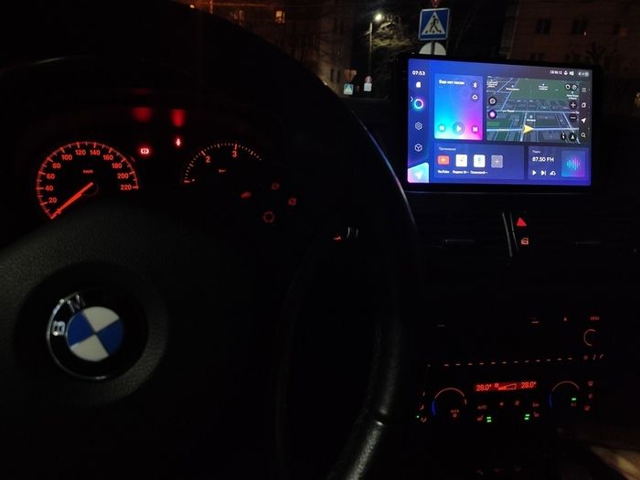 Магнитола для BMW X1 E84 2009-2014 CIC - Teyes CC3 монитор 10" QLED на Android 10, ТОП процессор, 4Гб+32Гб, CarPlay, 4G SIM-слот