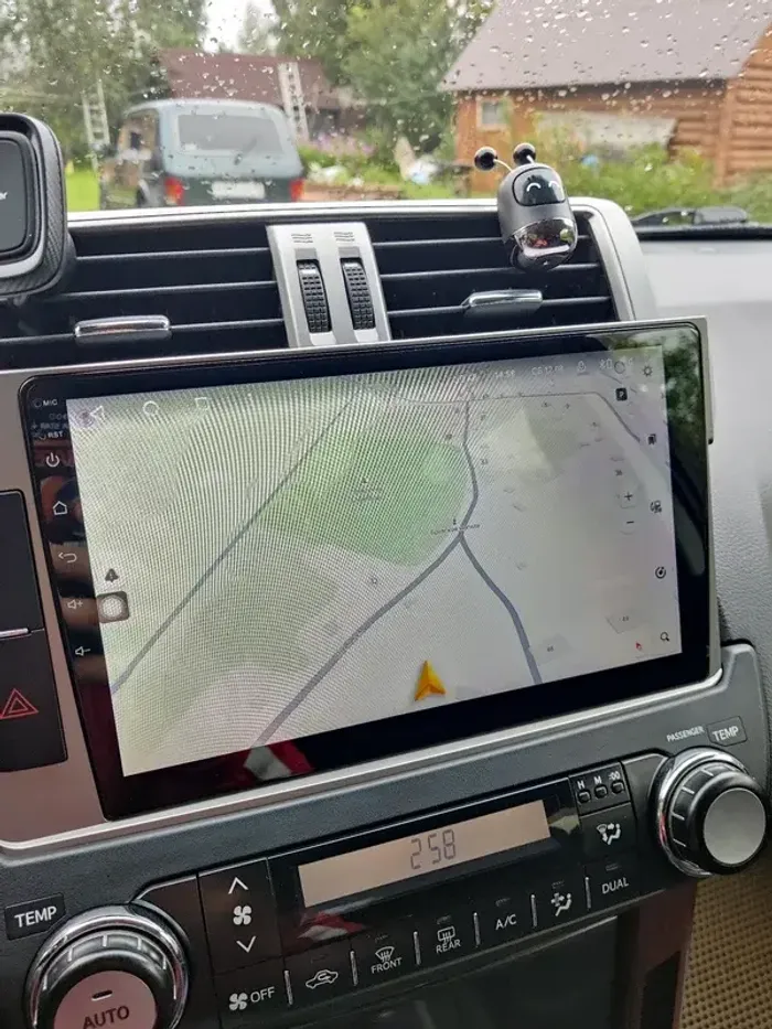 Магнитола для Toyota Land Cruiser Prado 150 2014-2017 - Canbox 1057 Android 10, 8-ядер, SIM-слот