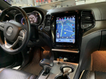 Магнитола для Jeep Grand Cherokee WK2 2013-2021 - Kuberg ZF-1217B-Q6 вертикальный монитор 10.4" в стиле "Тесла" на Android 11, 8Гб+128Гб, CarPlay, 4G SIM-слот
