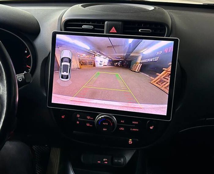 Магнитола для KIA Soul 2 2014-2019 (кондиционер, рамка глянцевая) - Parafar PF526 на Android 13, QLED 2K монитор 11" или 13", 8Гб+128Гб, CarPlay, 4G SIM-слот