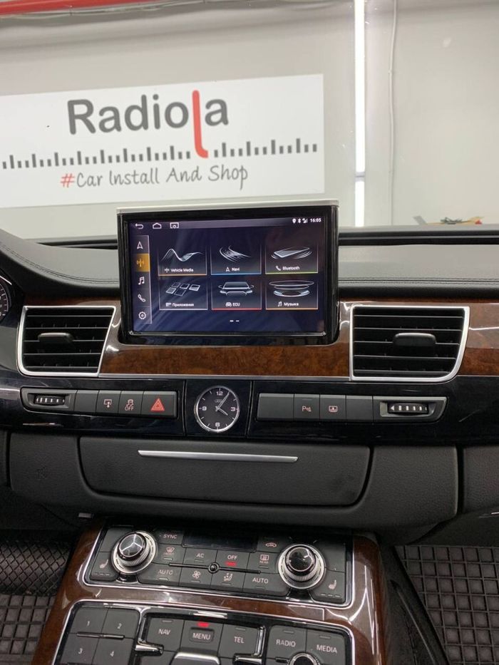 Магнитола для Audi A8 2010-2017 - RDL-1608 выезжающий монитор 8.4" на Android 12, 8Гб+128Гб, CarPlay, 4G SIM-слот