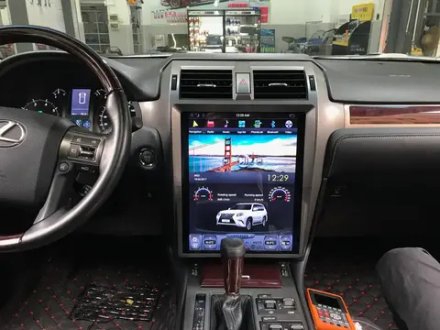 Магнитола для Lexus GX460 2009-2019 (навигация) - Kuberg ZF-1815-GE вертикальный экран в стиле "Тесла" на Android 13, 8Гб+128Гб, CarPlay, 4G SIM-слот
