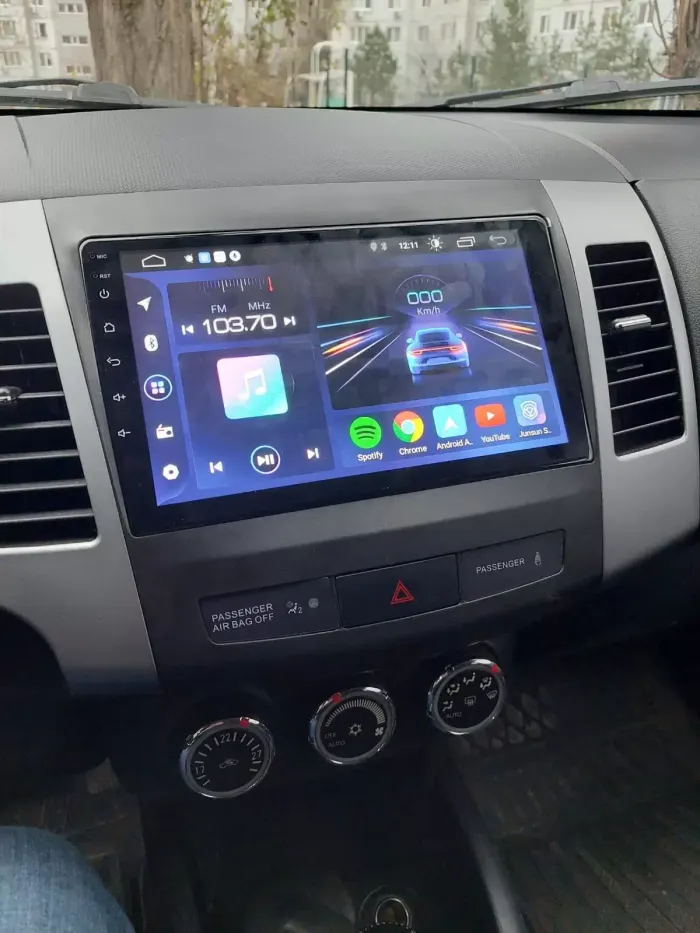 Магнитола для Mitsubishi Outlander 2 XL, Peugeot 4007, Citroen C-Crosser - FarCar BM056M-2K монитор 9.5" 2K QLED на Android 14, TS10, 4+32Гб, CarPlay, 4G SIM-слот