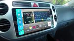 Магнитола для Volkswagen Tiguan 1 2007-2011, Golf Plus (аварийка треугольная, рамка серебро) - FarCar S500-TS20 монитор 9.5" 2K QLED на Android 14, Быстрейшая, CarPlay, 4G SIM-слот