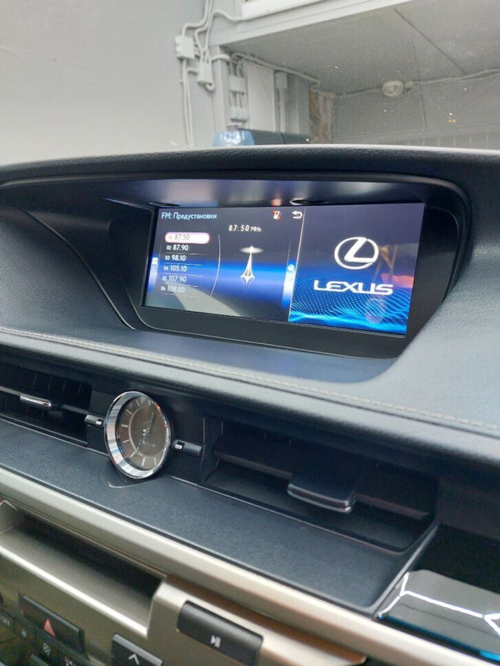 Магнитола для Lexus ES200, ES250, ES350 2015-2018 (джойстик - шайба) - Carsys LES-M монитор 10.25", Android 10, 8Гб+128Гб, CarPlay, 4G SIM-слот