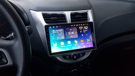 Магнитола для Hyundai Solaris 1 2010-2016 (рамка серебро) - FarCar 067M монитор 9.5" QLED на Android 14, TS18, CarPlay, 4G SIM-слот