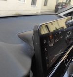 Магнитола для Toyota Venza 2, Harrier 4 XU80 2020+ (экран климата снизу, рамка LUX) - FarCar монитор 12.3" 2K QLED на Android 14, TS10, CarPlay, 4G SIM-слот