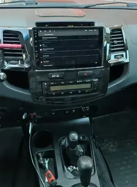 Магнитола для Toyota HiLux 2011-2015 - Parafar PF062UHD на Android 13, QLED, ТОП процессор, 8Гб+128Гб, CarPlay, 4G SIM-слот