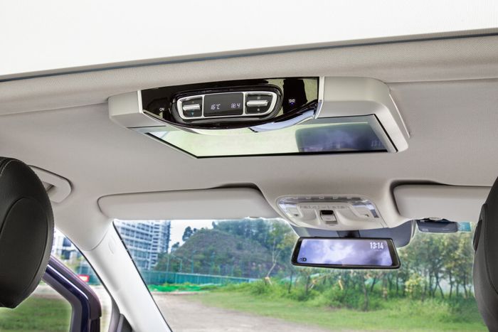 Монитор потолочный для Mersedes-Benz V класс - ERGO ER15AMS с экраном 15.6” (1920х1080 FullHD, Android, 3+32Gb) серый