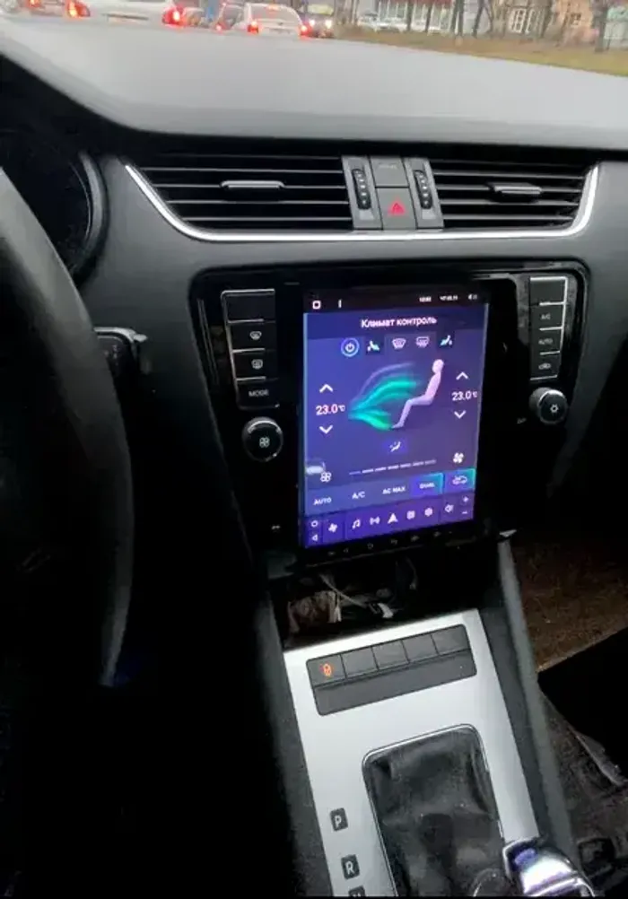 Магнитола для Skoda Octavia A7 2013-2020 (климат) - Teyes TPRO 2 монитор 9.7" QLED в стиле "Тесла" на Android 10, TS10, 4G SIM-слот