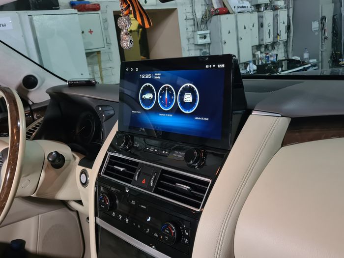 Магнитола для Infiniti QX80 / QX56 2010-2024, Nissan Patrol Y62 (поддержка Bose, 360 и мониторов) - Kuberg ZH-N1401 монитор 14", Android 12, 8/128Гб, CarPlay, 4 SIM-слот, беспроводная зарядка