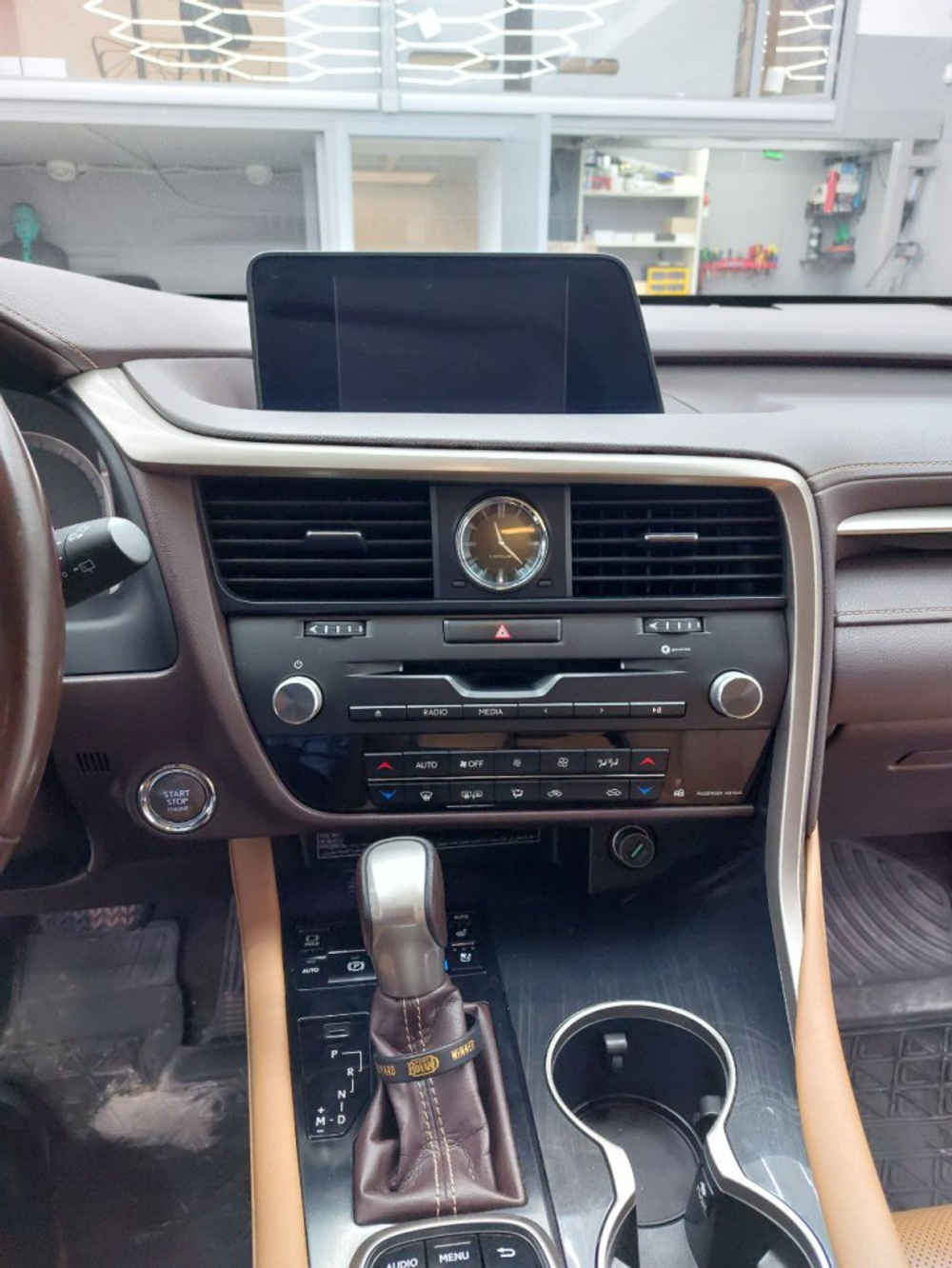 Магнитола для Lexus RX200t, RX300, RX350, RX450h 2015-2019 AL20 (взамен 8" экрана) - RDL-LEX-RX15-Low-685 12.3" монитор на Android 14, 8Гб+128Гб, CarPlay, 4G SIM-слот