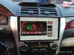 Магнитола для Toyota Camry 50 2011-2014 (рамка серебро) - FarCar S500-TS20 монитор 10.36" 2K QLED на Android 14, Быстрейшая, CarPlay, 4G SIM-слот