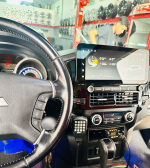 Магнитола для Mitsubishi Pajero 4 2006-2022 (без штатной КЗВ) - Teyes LUX ONE ROUND монитор 12.3", Android 10, CarPlay, 4G SIM-слот