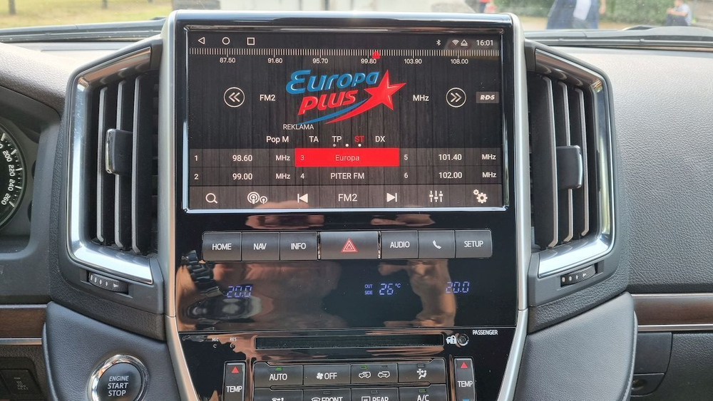 Магнитола для Toyota Land Cruiser 200 2007-2015 (с JBL и 360) - Kuberg ZF-1005FH дисплей 10.1" на Android 10, 8Гб+256Гб, CarPlay, SIM-слот