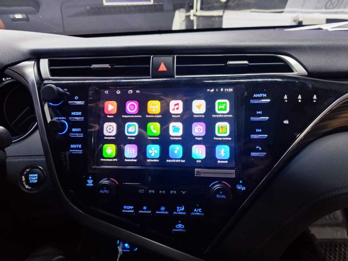 Магнитола для Toyota Camry 70 2017-2020 (c JBL и климатом на ШГУ) - Kuberg SF-9695 QLed, Android 12, TS10, CarPlay, 4G SIM-слот