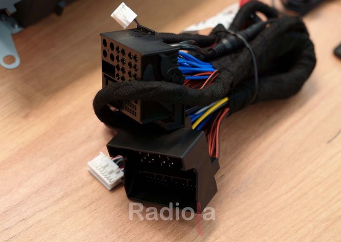 Магнитола для BMW X5 E70, X6 E71 2006-2009 CСC - RDL-6285 монитор 8.8" на Android 13, Быстрая, CarPlay, 4G SIM-слот