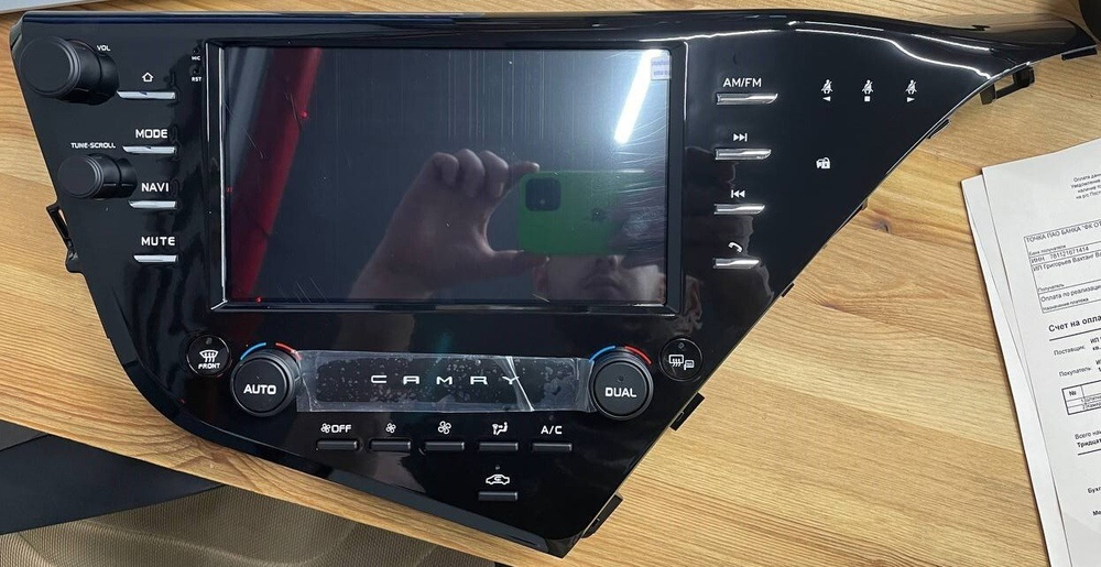 Магнитола для Toyota Camry 70 2017-2021 (c JBL) - Parafar PF465LUX5U2K на Android 13, QLED+2K, ТОП процессор, 8Гб+128Гб, CarPlay, 4G SIM-слот