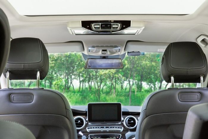 Монитор потолочный моторизированный для Mersedes-Benz V класс - ERGO ER15AMS-AUTO с экраном 15.6” (1920х1080 FullHD, Android, 3+32Gb) бежевый