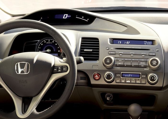 Магнитола для Honda Civic 8 4d 2005-2012 седан - Airok RM-1911 Android 12, 8-ядер, 4/64Гб, SIM-слот