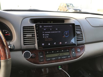 Магнитола для Toyota Camry 30 2001-2006 (рамка графитовая) - Teyes CC2 PLUS монитор 9" QLED на Android 10, ТОП процессор, 4Гб+64Гб, 4G SIM-слот