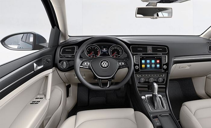 Навигационный блок для Volkswagen Golf 7 2013-2017 (с DVD приводом в бардачке) - Kuberg DZ-218 на Android 9.0, 2Гб-32Гб, 4G-SIM