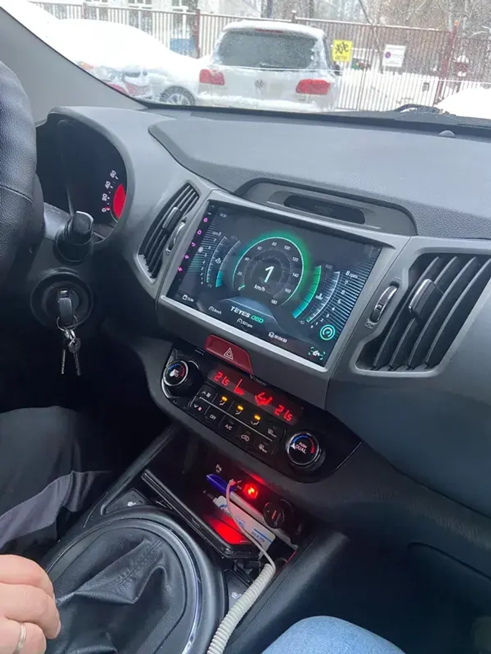 Магнитола для KIA Sportage 3 2010-2016 (без штатного усилителя) - Teyes CC3L монитор 9" IPS на Android 10, 8-ядер, CarPlay, 4G SIM-слот