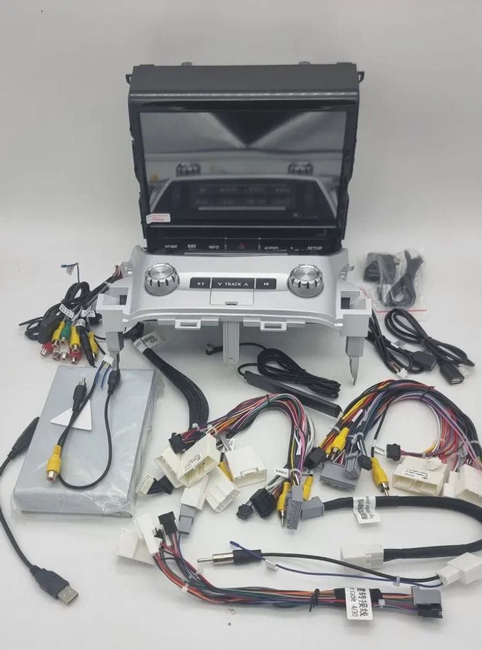 Магнитола для Toyota Land Cruiser 200 2015-2021 (top) - Kuberg ZF-7008-GE монитор 10" на Android 13, 8Гб+128Гб, CarPlay, 4G SIM-слот