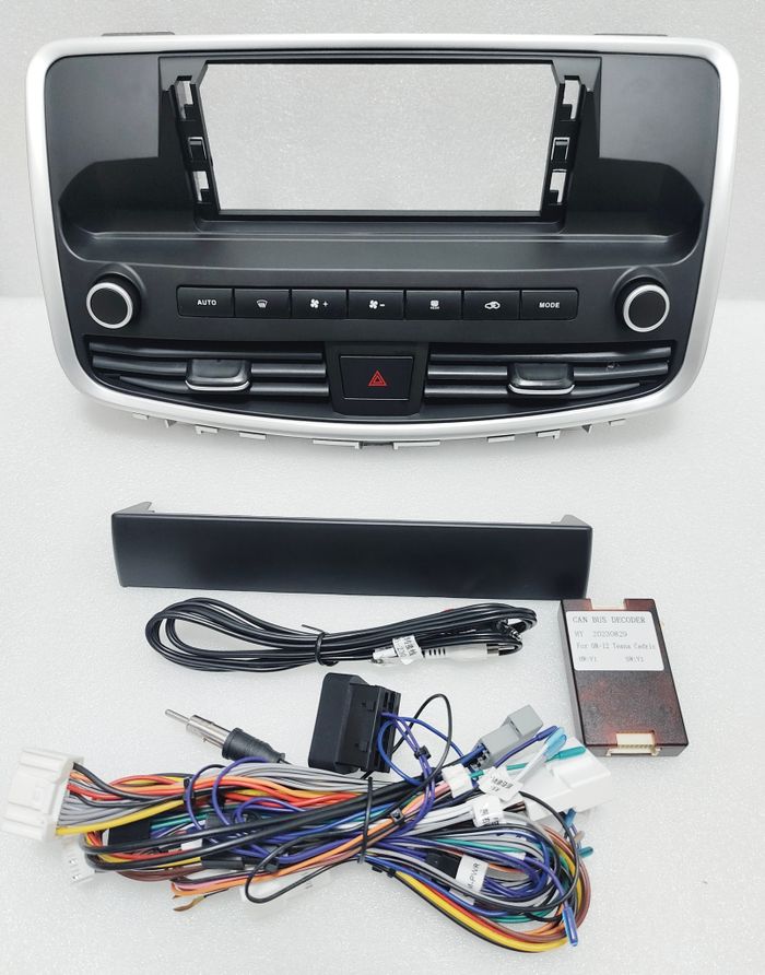 Магнитола для Nissan Teana J32 2008-2013 (любая комплектация) - Kuberg MKD-RC004 монитор 13" QLED+2K на Android 12, ТОП процессор, 4G SIM-слот, CarPlay, 4+64ГБ