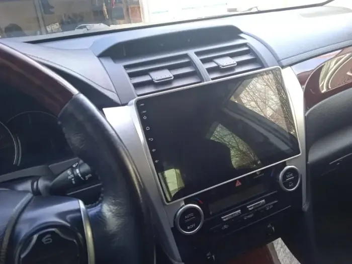 Магнитола для Toyota Camry 50 2011-2014 (рамка серебро) - FarCar DX131M монитор 10.36" IPS на Android 13, 4+64Гб, CarPlay